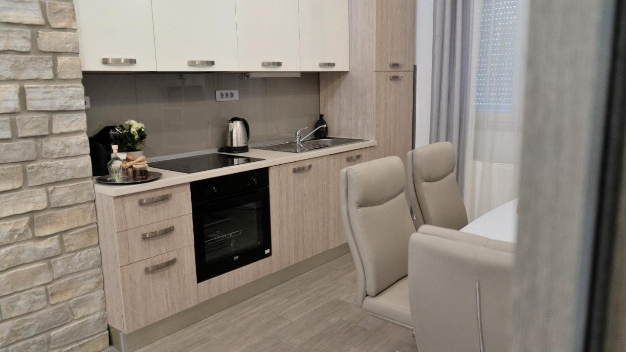 Apartment Stela - Private Terrace & Parking Zara Esterno foto