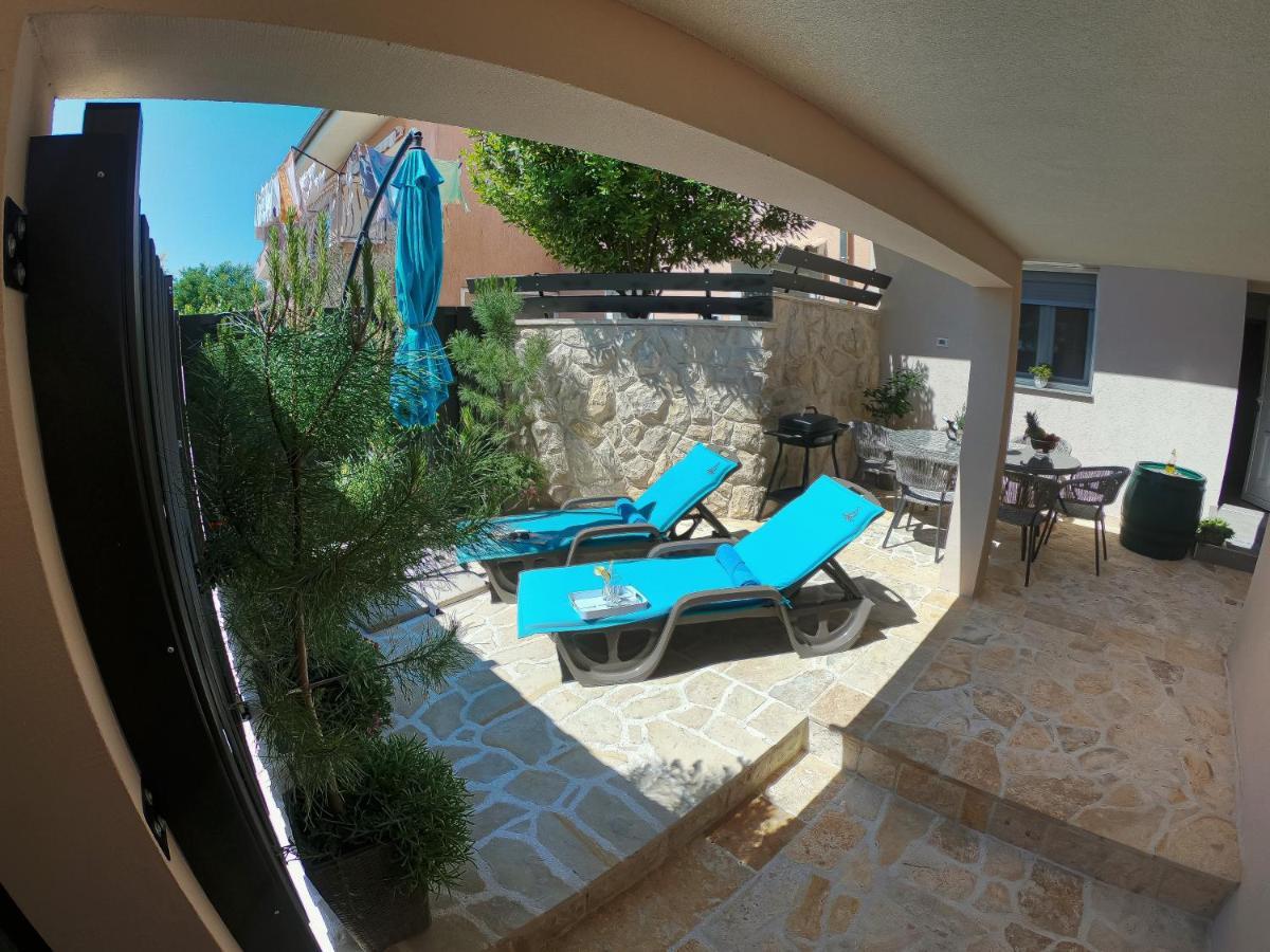 Apartment Stela - Private Terrace & Parking Zara Esterno foto